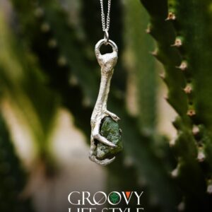 Beetle Claw Pendant — Peridot (Electroformed Copper)